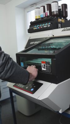 Siebdruck, Stick, Laser oder Digitaldruck: Welche Veredelung passt?